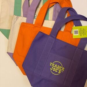 Trader Joe’s Tote Bag Set (4)